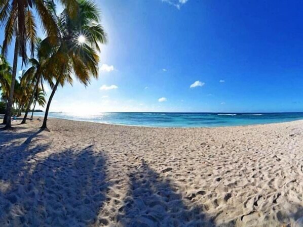 Beach nearby - Hostal El Castillito (Ciénaga de Zapata)