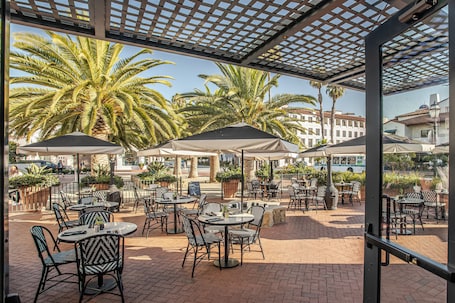 Restaurant. Hotel Californian