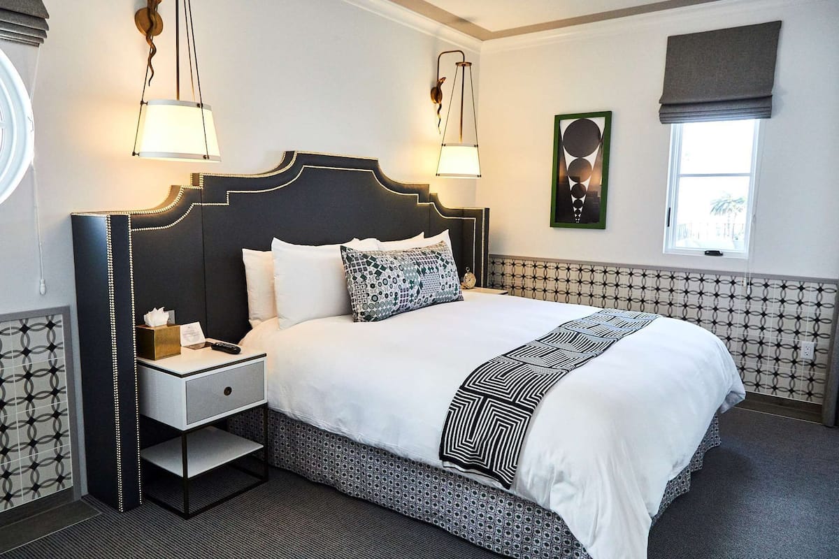 Room, 1 Queen Bed (Almeria) | Premium bedding, minibar, in-room safe, individually decorated