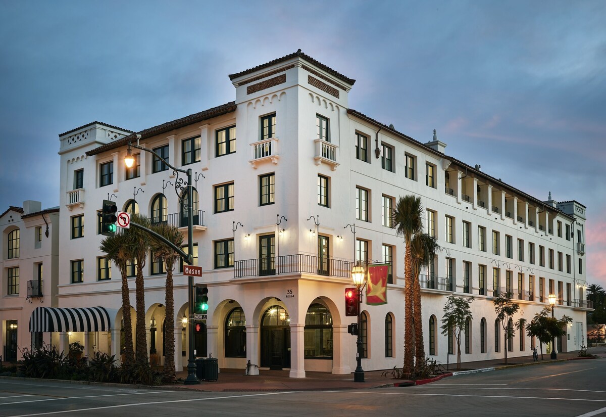 Property Exterior View