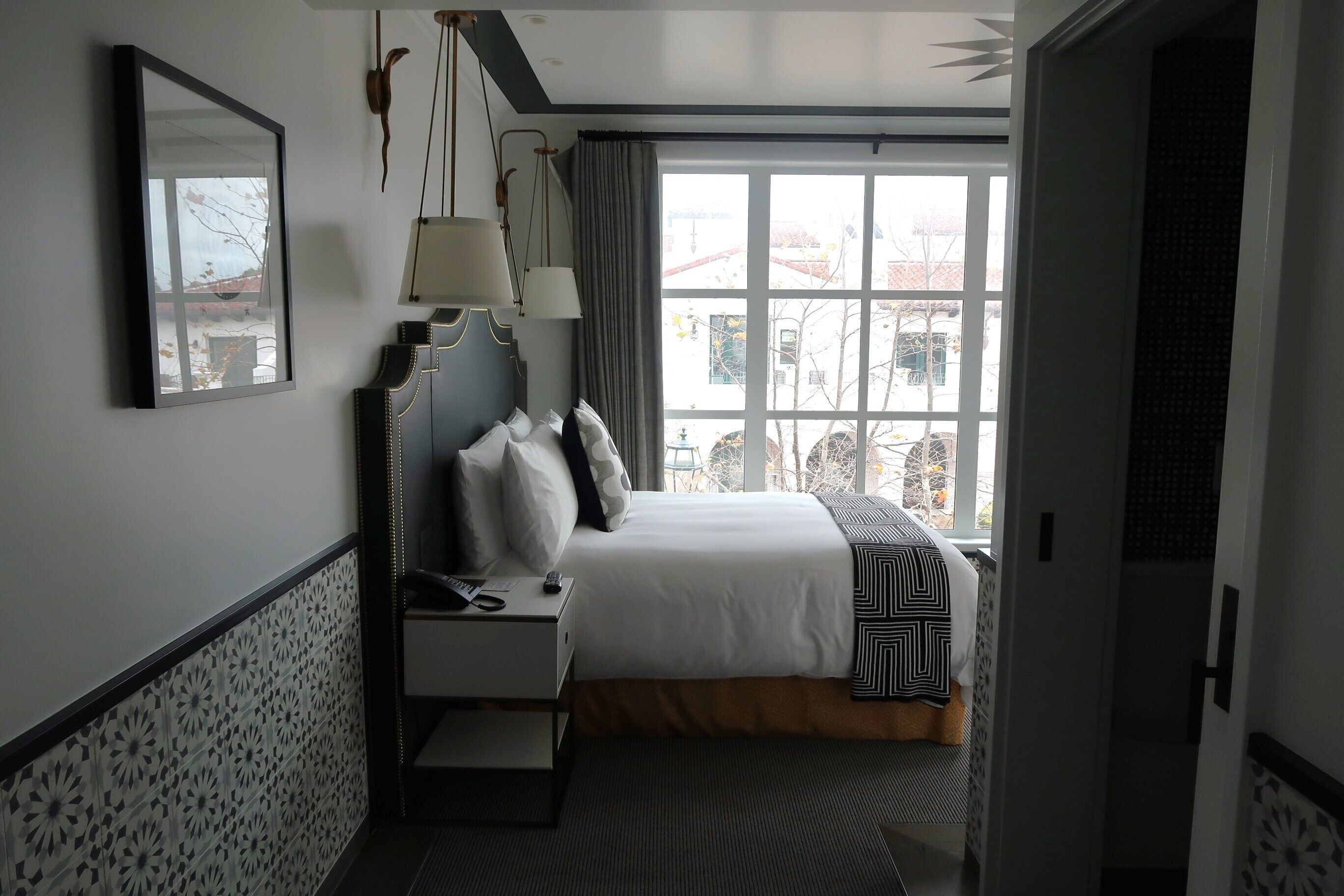 Room, 1 Single Bed (Malaga) | Bathroom | Designer toiletries, bathrobes, slippers, towels