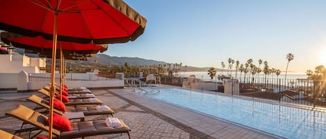 Außenpool, Liegestühle