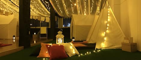 Design Shared Dormitory, 1 Double Bed, Lake View | Free WiFi, bed sheets