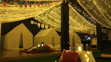 Design Shared Dormitory, 1 Double Bed, Lake View | Free WiFi, bed sheets