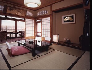 Japanese Style Room | Free WiFi - Kurhaus Ishibashi Ryokan (Shimoda)
