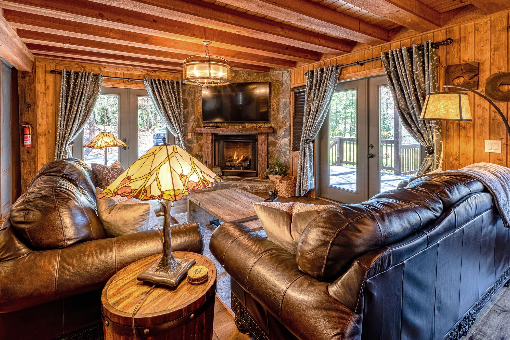 Waters Edge Lakefront Cabin, 3 Bedrooms, Hot Tub | Living area | 36-inch flat-screen TV with satellite channels, TV