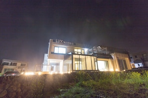Exterior - Aewol Lux House (Jeju City)