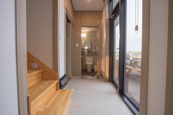 Family Room | Living area | Flat-screen TV