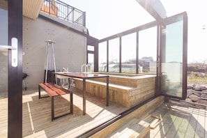 Terrace/patio - Aewol Lux House (Jeju City)
