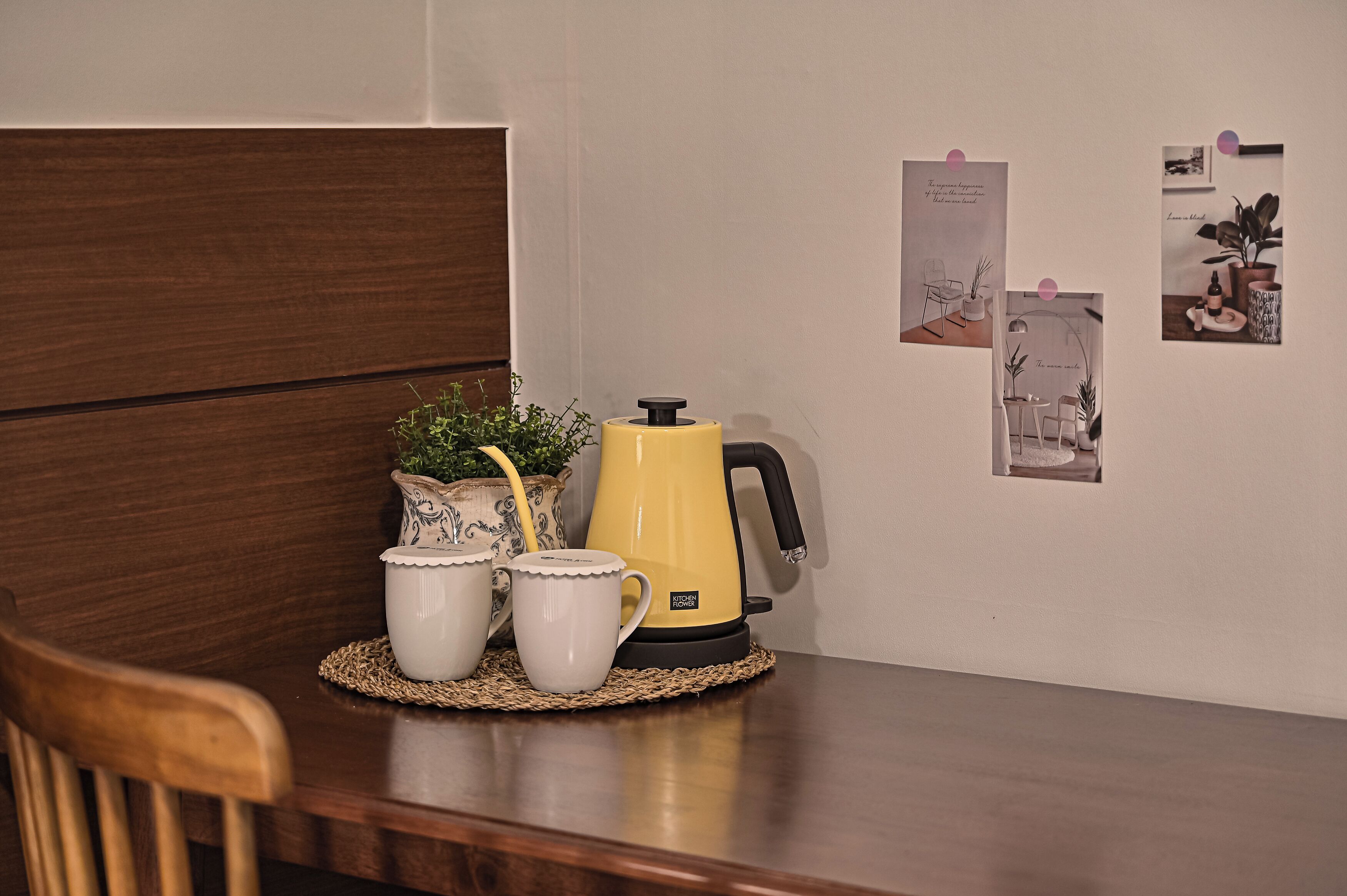 deluxe double room, 1 king bed | premium bedding, in-room safe, desk, soundproofing