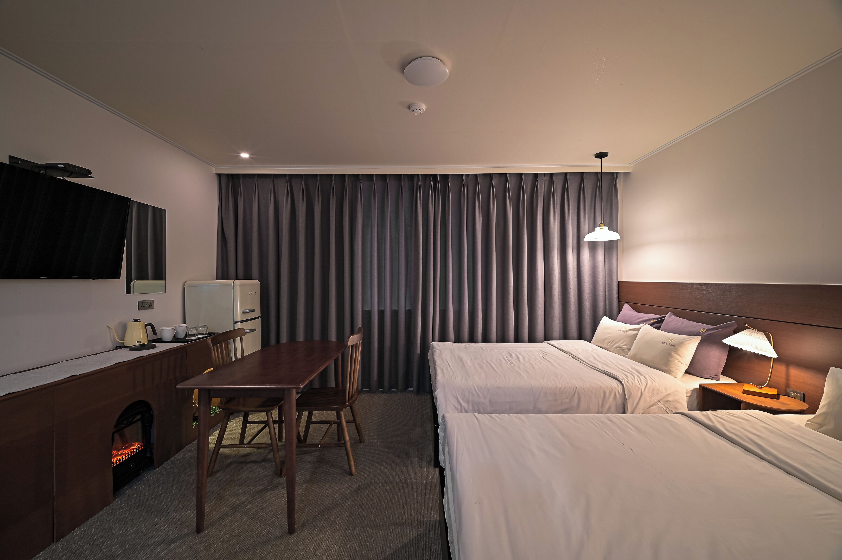 deluxe twin room | premium bedding, in-room safe, desk, soundproofing