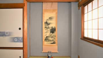 Japanese Style Room for 2 People | In-room safe, free WiFi, bed sheets