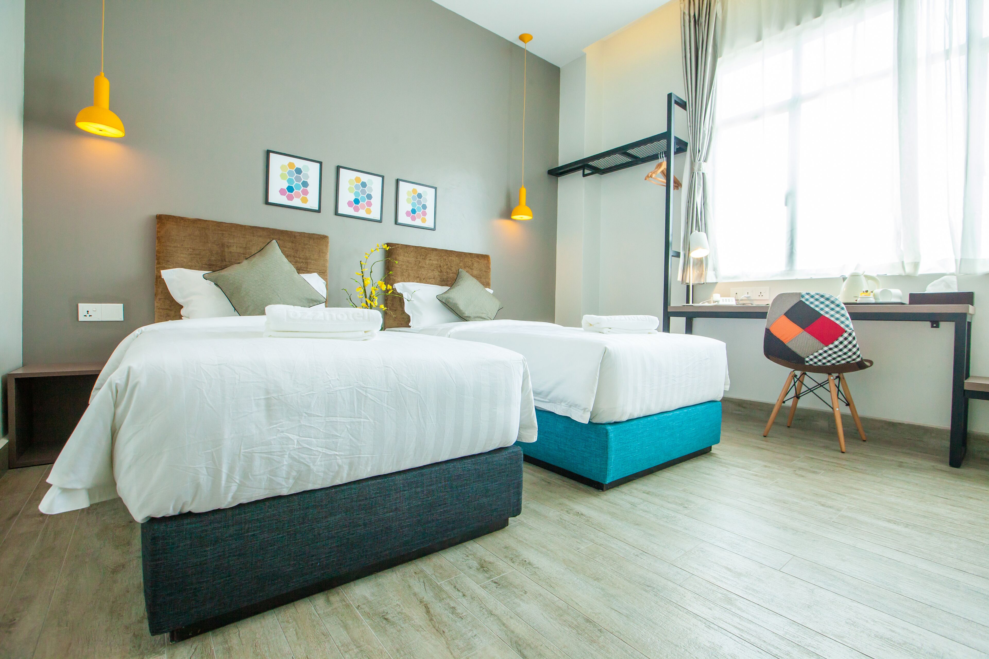 deluxe twin room | desk, iron/ironing board, free wifi, bed sheets