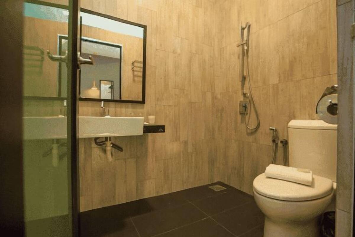 Baño | Ducha, artículos de higiene personal gratuitos, bidé y toallas