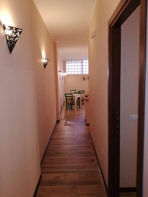 24-inch flat-screen TV with digital channels, TV - Sleep and go Hotel (Fiumicino)