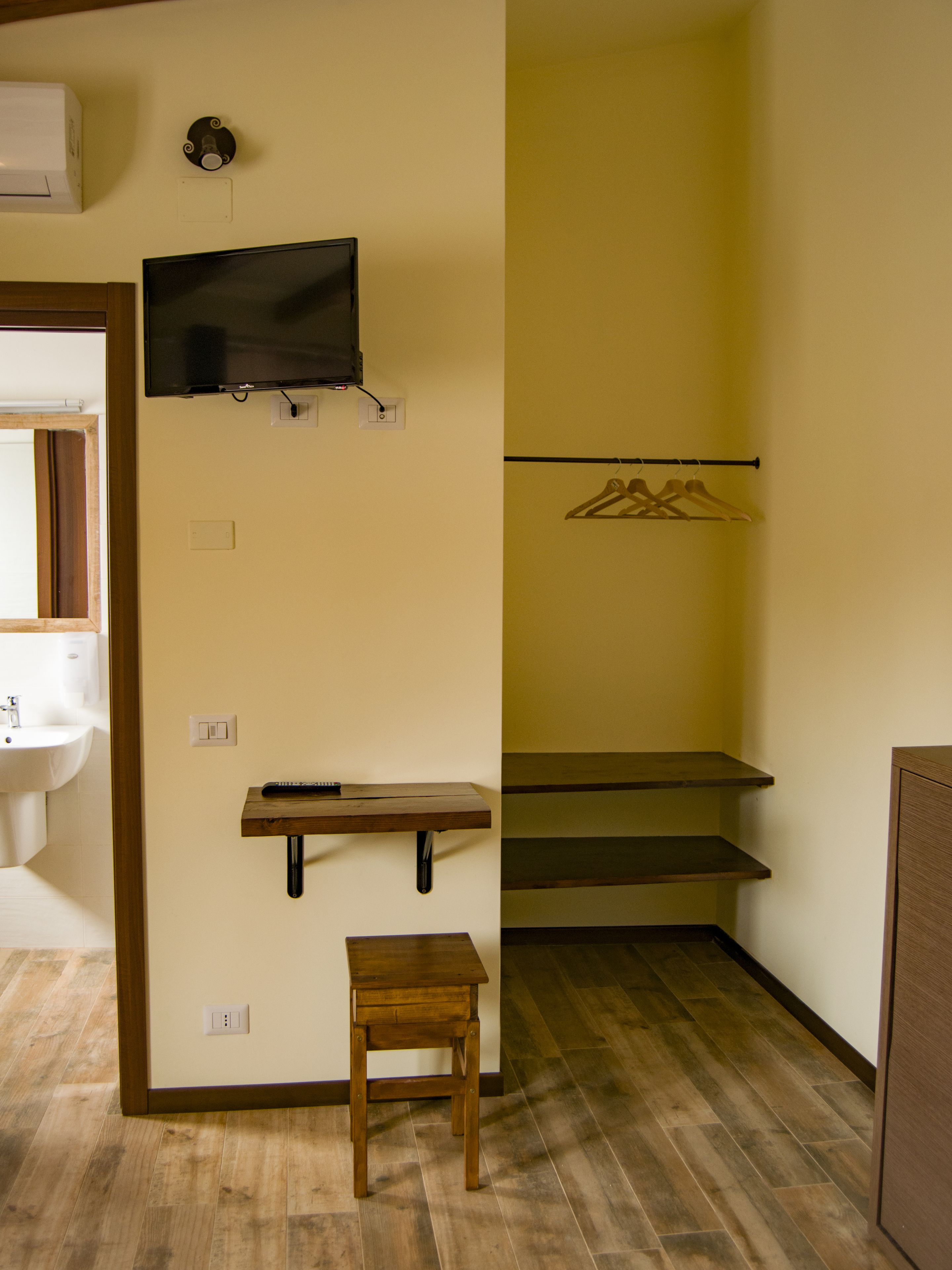 triple room | room amenity