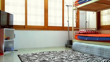 Phòng (A) | Bàn ủi/dụng cụ ủi quần áo, truy cập Internet không dây miễn phí