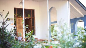 Unclassified image, 2 of 101, button - Boulevard Inn Mt Meru (Arusha)