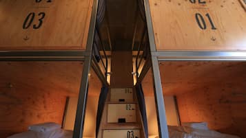 Mixed Dormitory | Down comforters, in-room safe, free WiFi, bed sheets