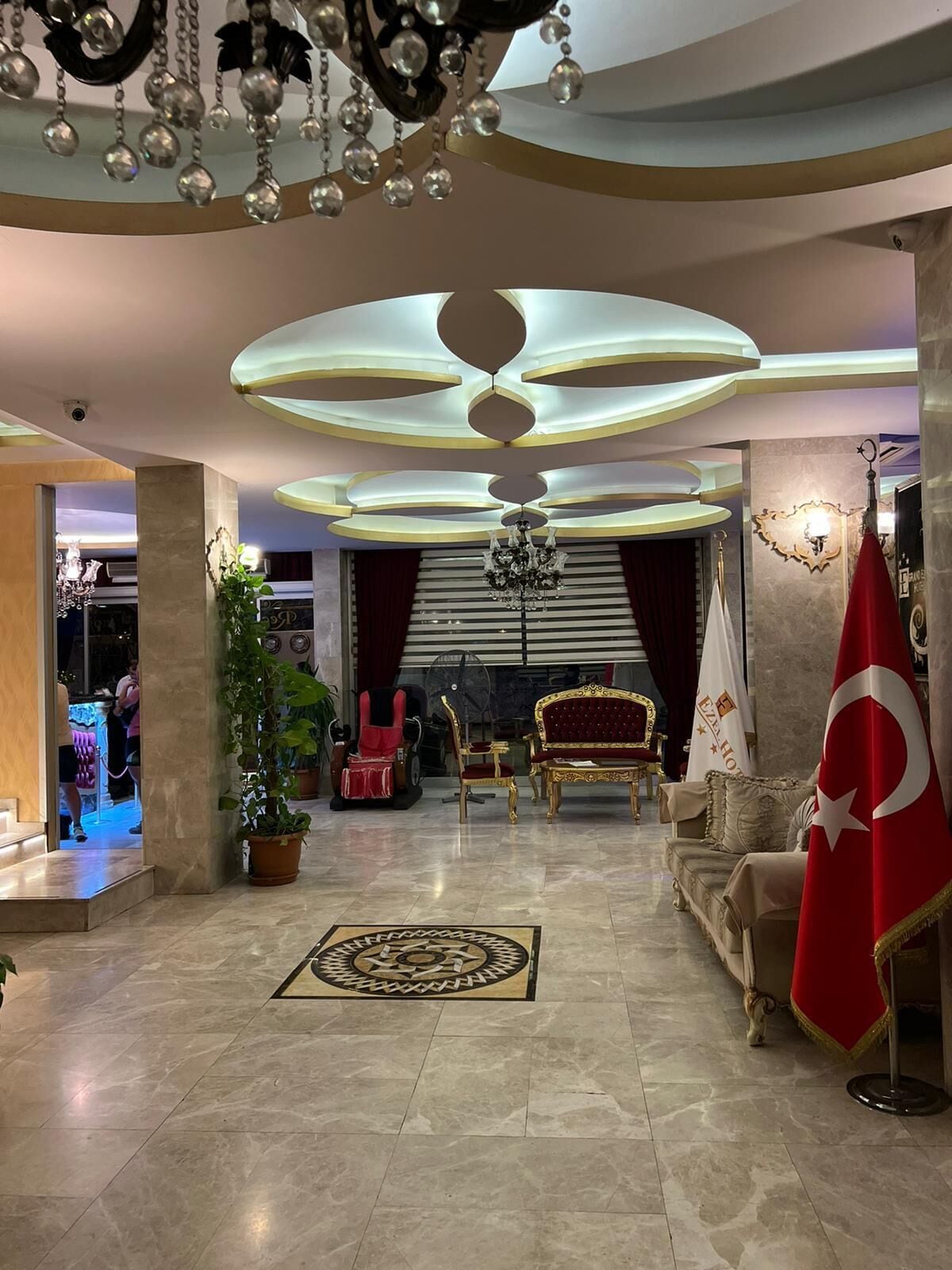 suite | living area | 82-inch lcd tv with satellite channels, tv, ipod dock