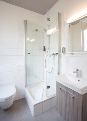 무료 세면용품, 헤어드라이어, 타월