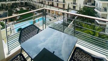 Apartemen Superior, 1 kamar tidur | Teras/patio