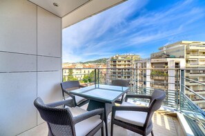 Apartment, 2 Bedrooms | Terrace/patio - Résidence Carlton Riviera (Cannes)
