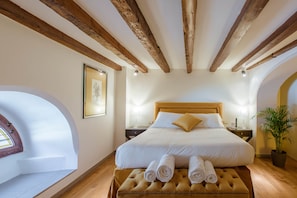 Ropa de cama de alta calidad y minibar 