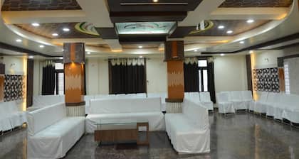 Hotel Rahil Palace