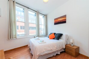 豪華公寓, 2 間臥室 | 1 間睡房、書桌、熨斗/熨衫板、免費有線上網