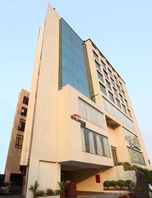 Front of property - Hotel Shoolin Grand (Guwahati)