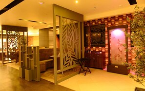 International cuisine - Hotel Shoolin Grand (Guwahati)