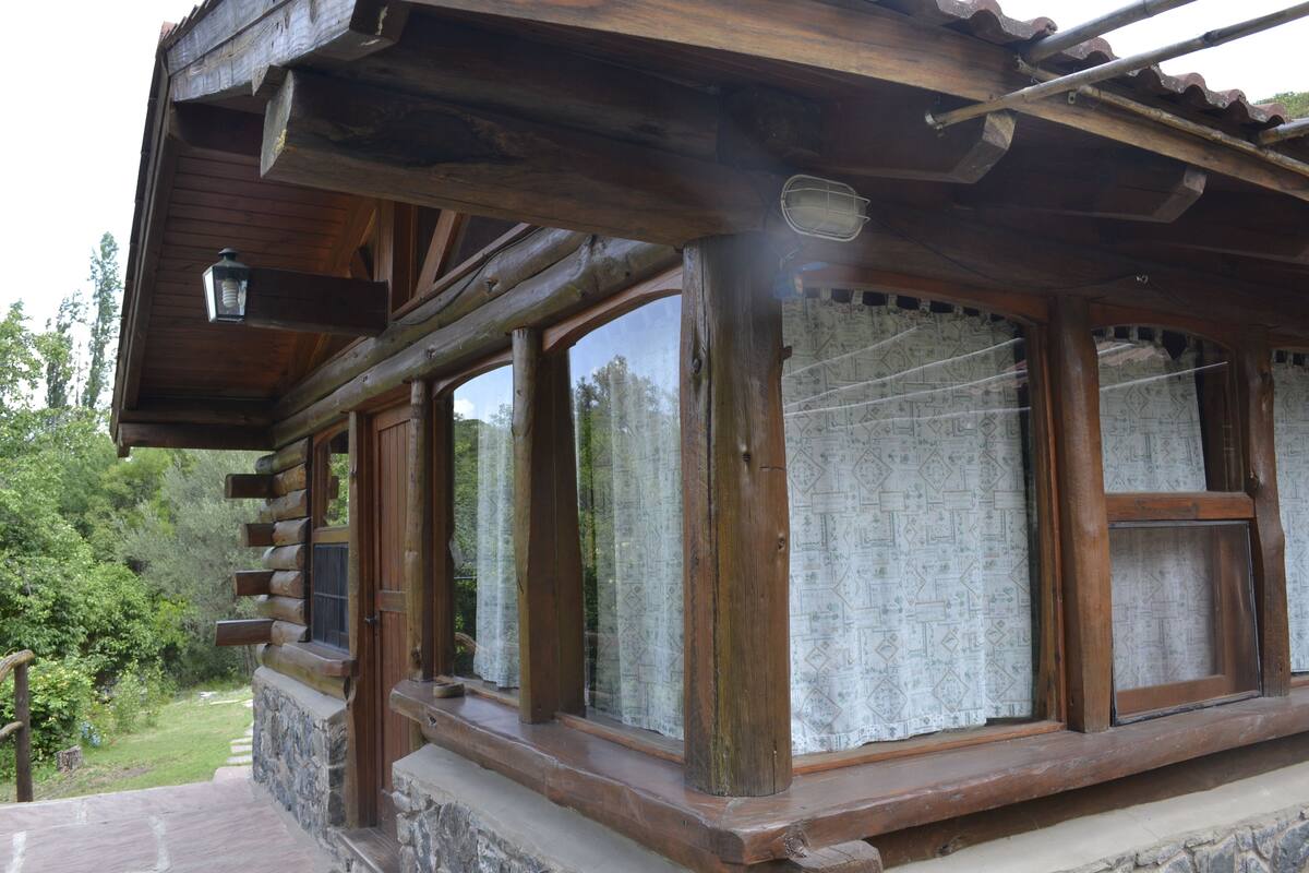 Family Cabin, 2 Bedrooms (Troncos)