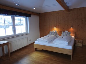 Premium bedding, in-room safe, desk, cots/infant beds - Hotel Tauernglöckl (Tweng)