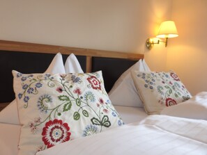 Double Room (A) | Premium bedding, in-room safe, desk, cribs/infant beds - Hotel Tauernglöckl (Tweng)