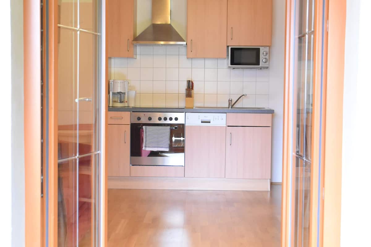 apartment (b) | private kitchen