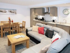 Apartment, Private Bathroom (1 Pet Friendly-No Parking) | Miscellaneous - Austen's Luxury Apartments (Torquay)