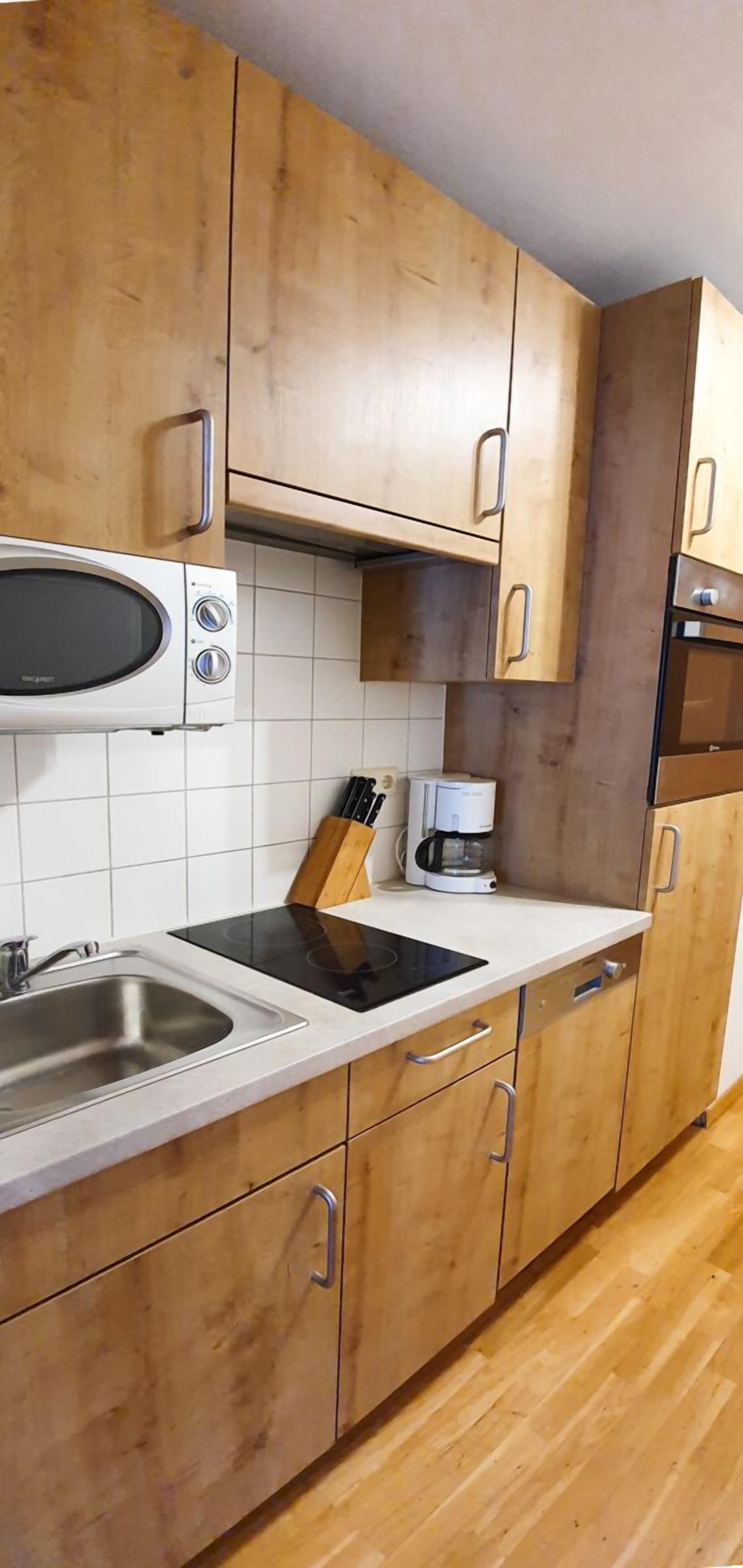 economy apartment (c-) | private kitchen