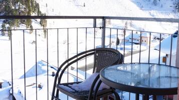 Apartment (D) | View from room