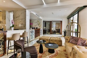 Lobby sitting area - Hotel Riva by Aycon (Petrovac)