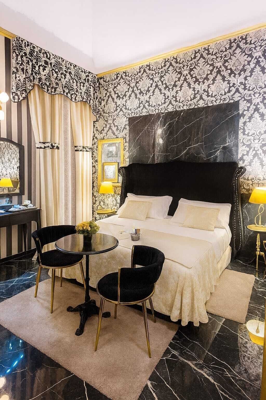 Junior Suite | Egyptian cotton sheets, premium bedding, down duvets, memory-foam beds