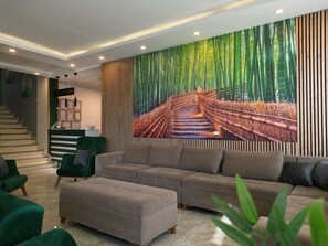 LCD TV - AKMAN CITY HOTEL (Kusadasi)