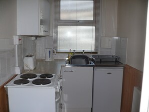 Family Apartment, 1 Bedroom (2nd floor) | Private kitchen