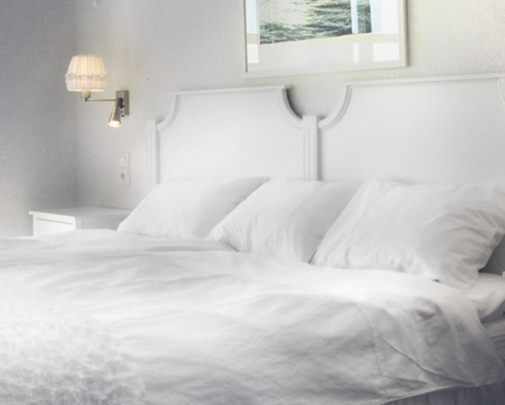 soundproofing, cots/infant beds, free wifi, bed sheets