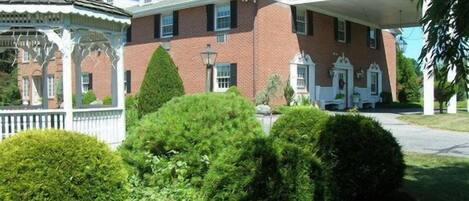 Bagian depan properti