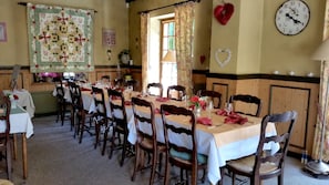 Lunch and dinner served  - Hôtel Aux Deux Clefs (Liepvre)