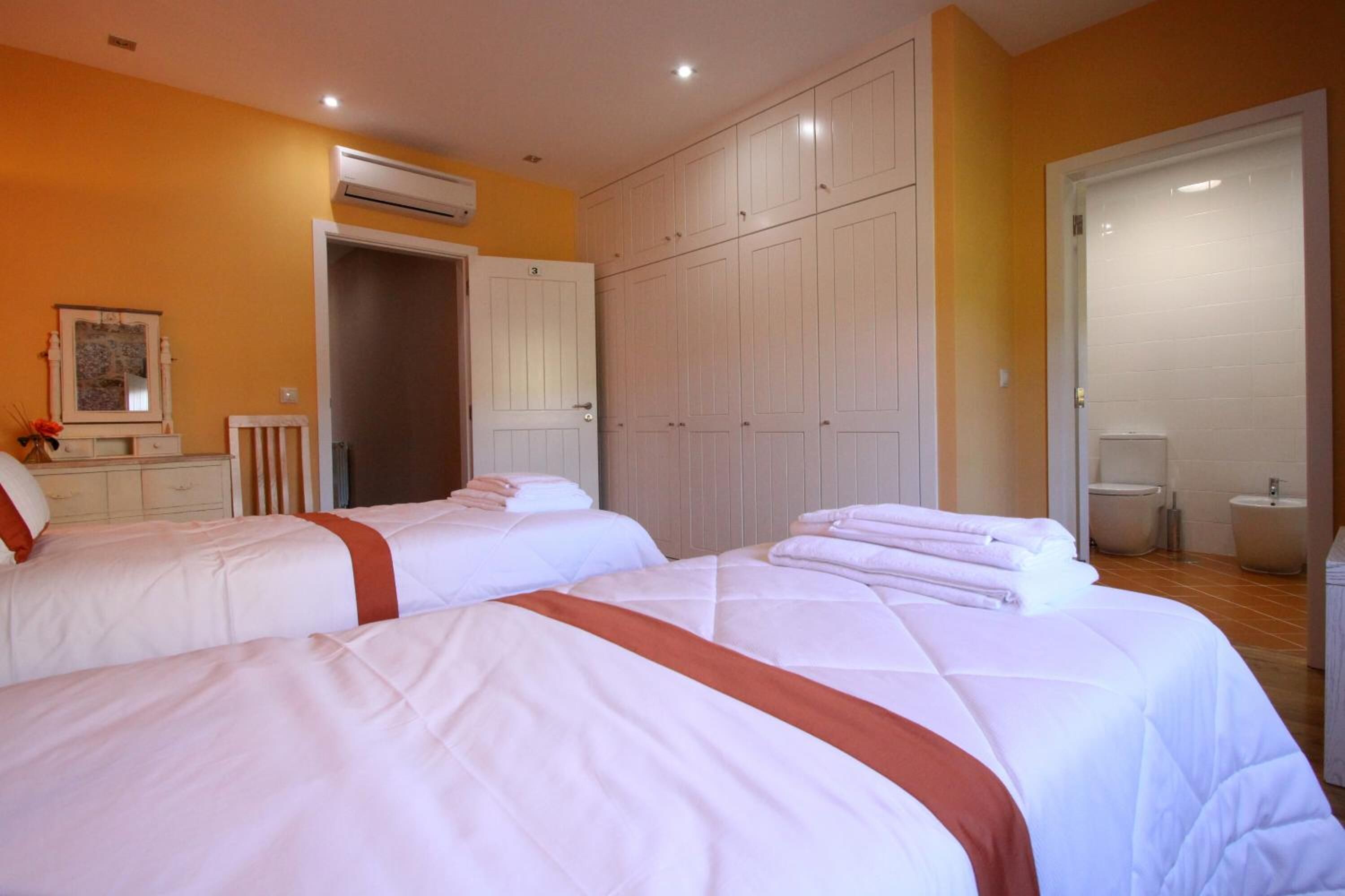 Soundproofing, cots/infant beds, free WiFi