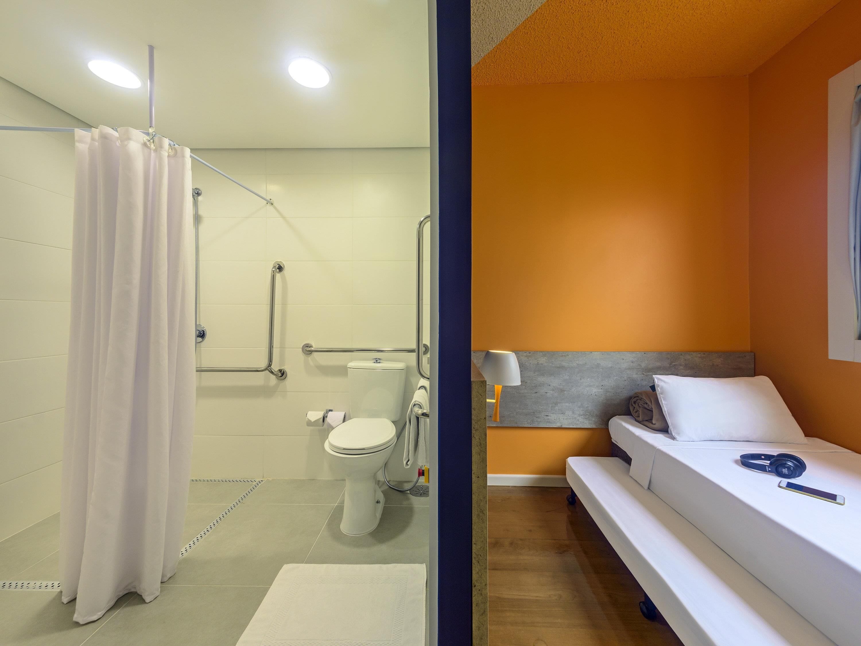 Standard Room, 2 Single Beds, Accessible