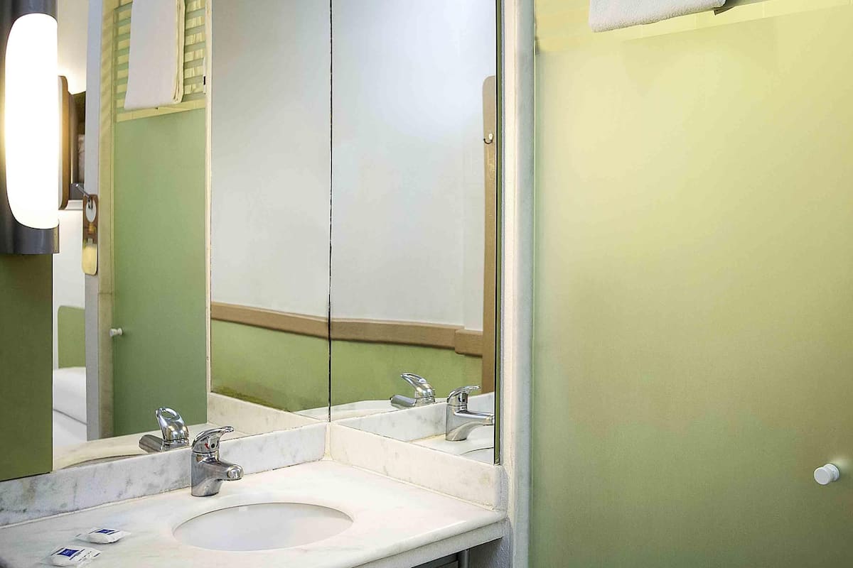 Chambre Standard, 1 lit double | Literie hypoallergénique, bureau