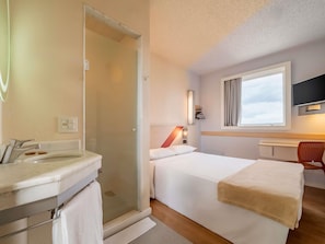 Standard Room, 1 Double Bed | 1 bedroom, desk, blackout curtains, free WiFi